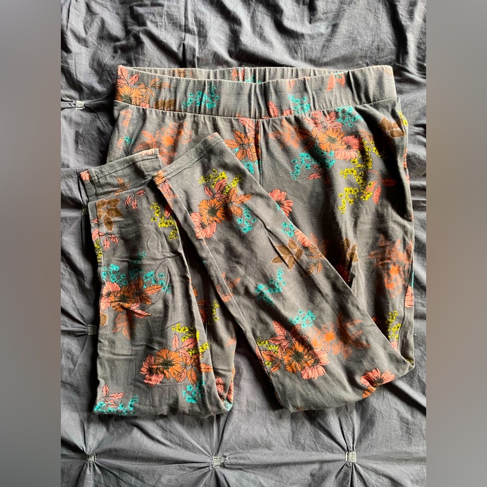 Torrid floral leggings